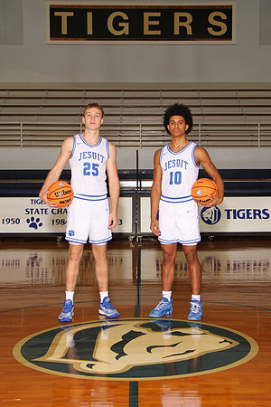 Basketball Senior Group [serious] - IMG_8167